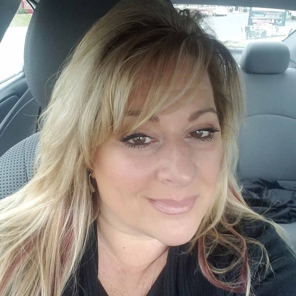 Meet your Posher, Lori